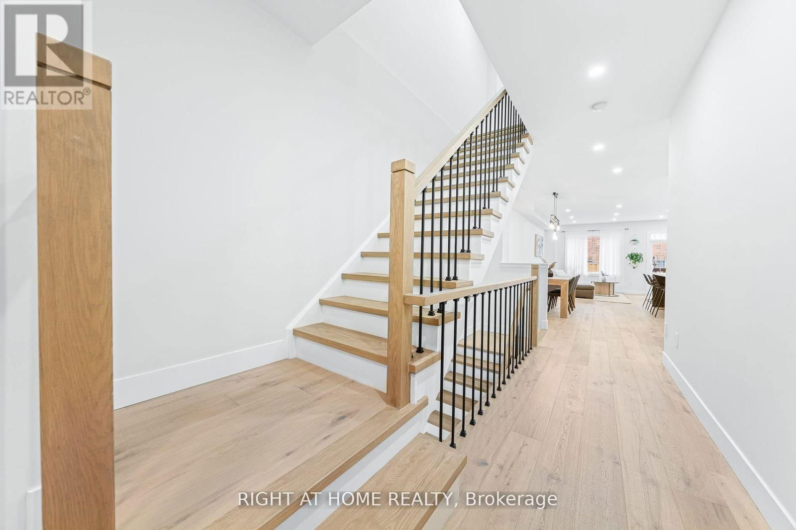 13 - 8777 DUFFERIN STREET Image 17