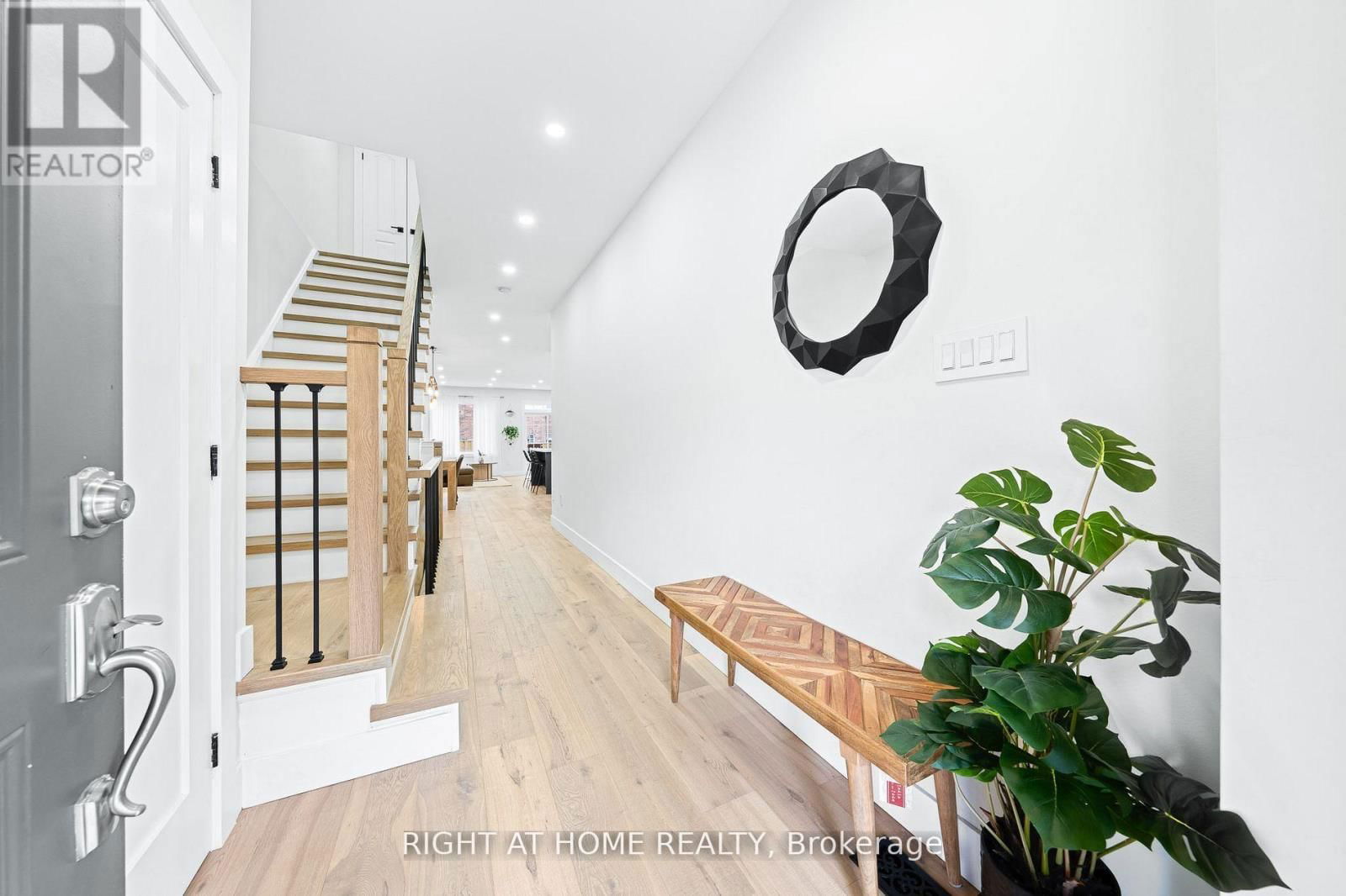13 - 8777 DUFFERIN STREET Image 2