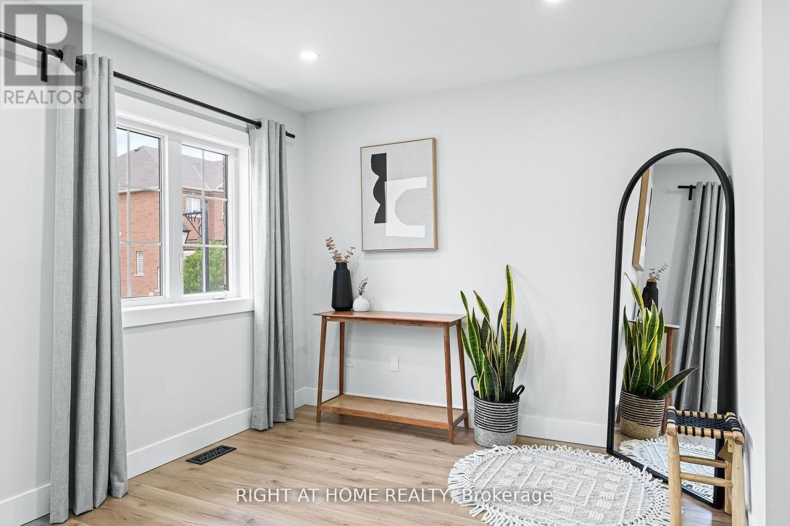 13 - 8777 DUFFERIN STREET Image 20