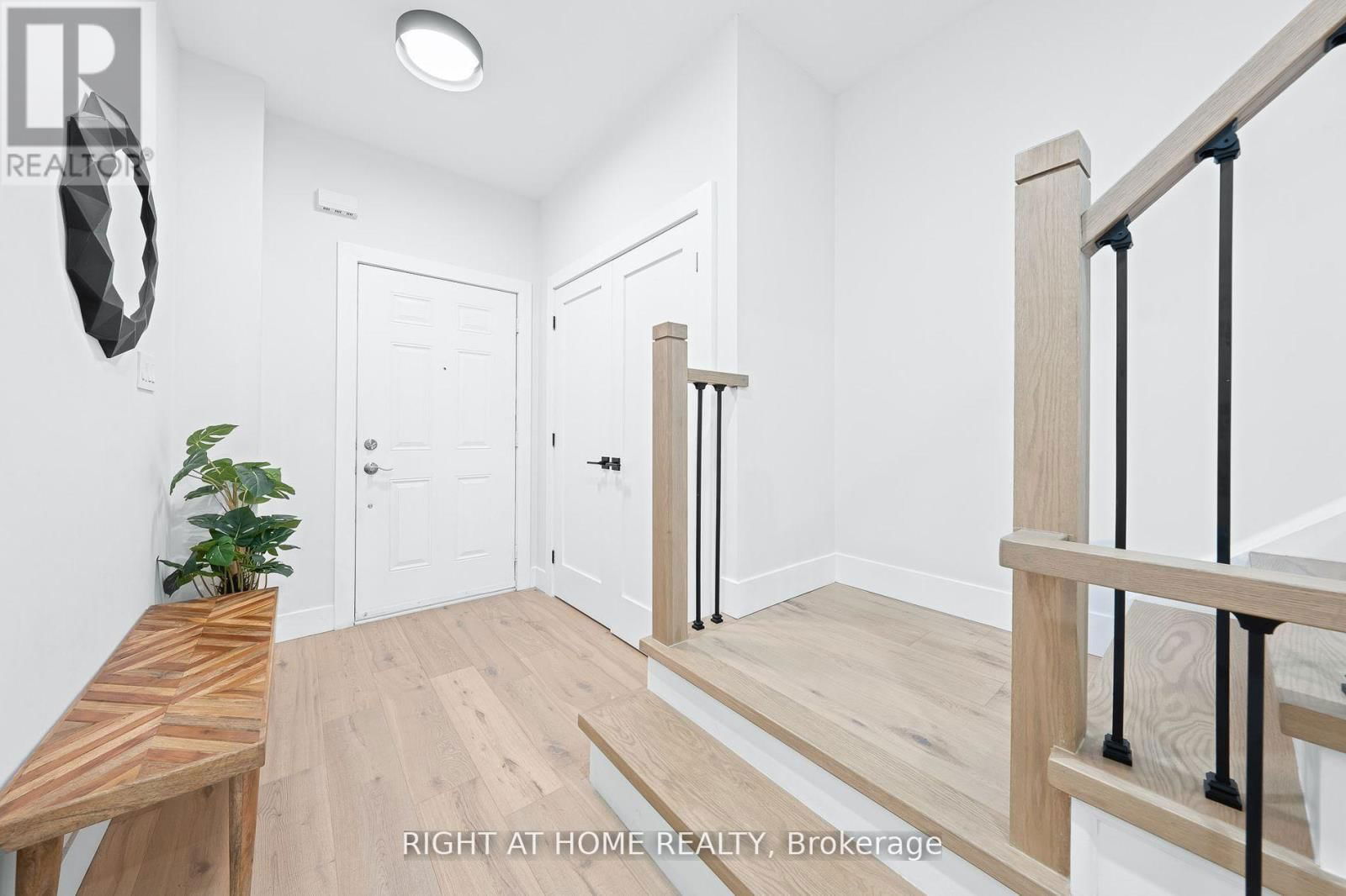 13 - 8777 DUFFERIN STREET Image 3