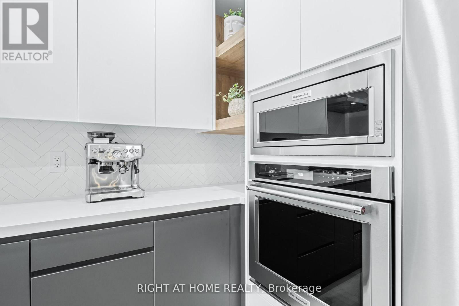 13 - 8777 DUFFERIN STREET Image 7
