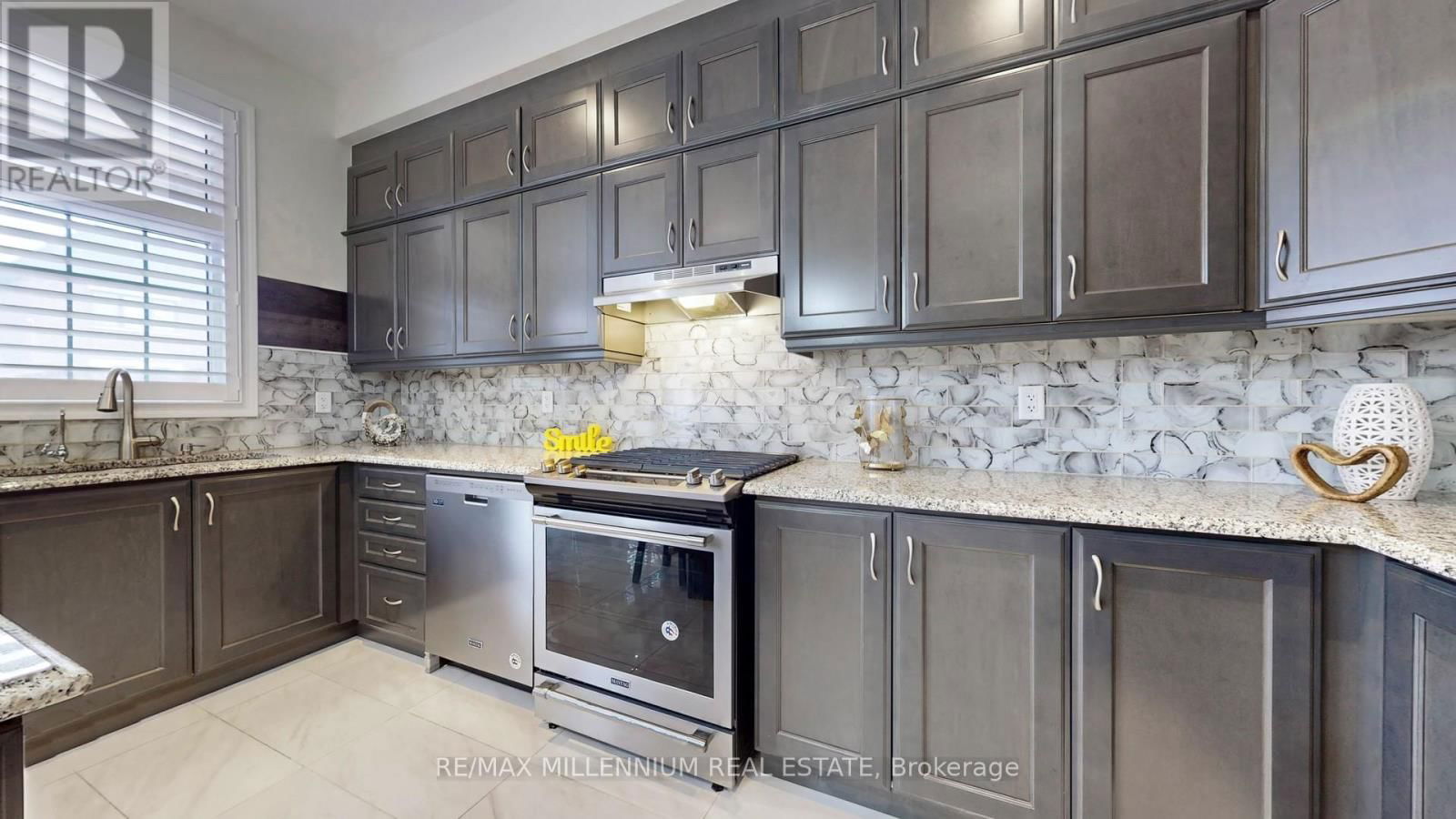 139 PIERRE BERTON BOULEVARD Image 13