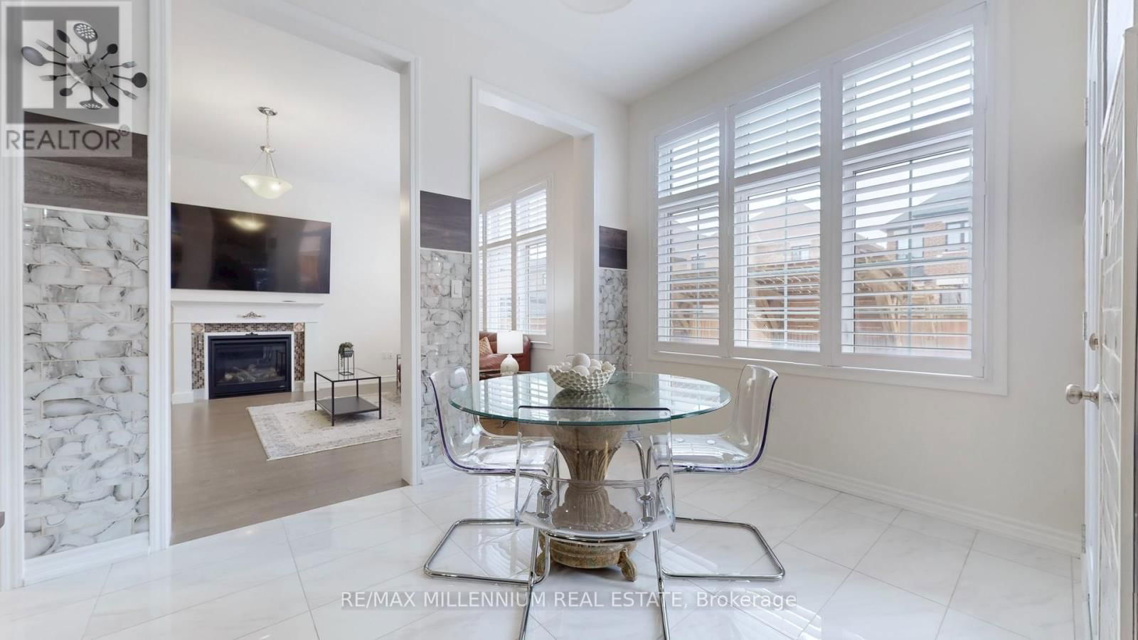 139 PIERRE BERTON BOULEVARD Image 16