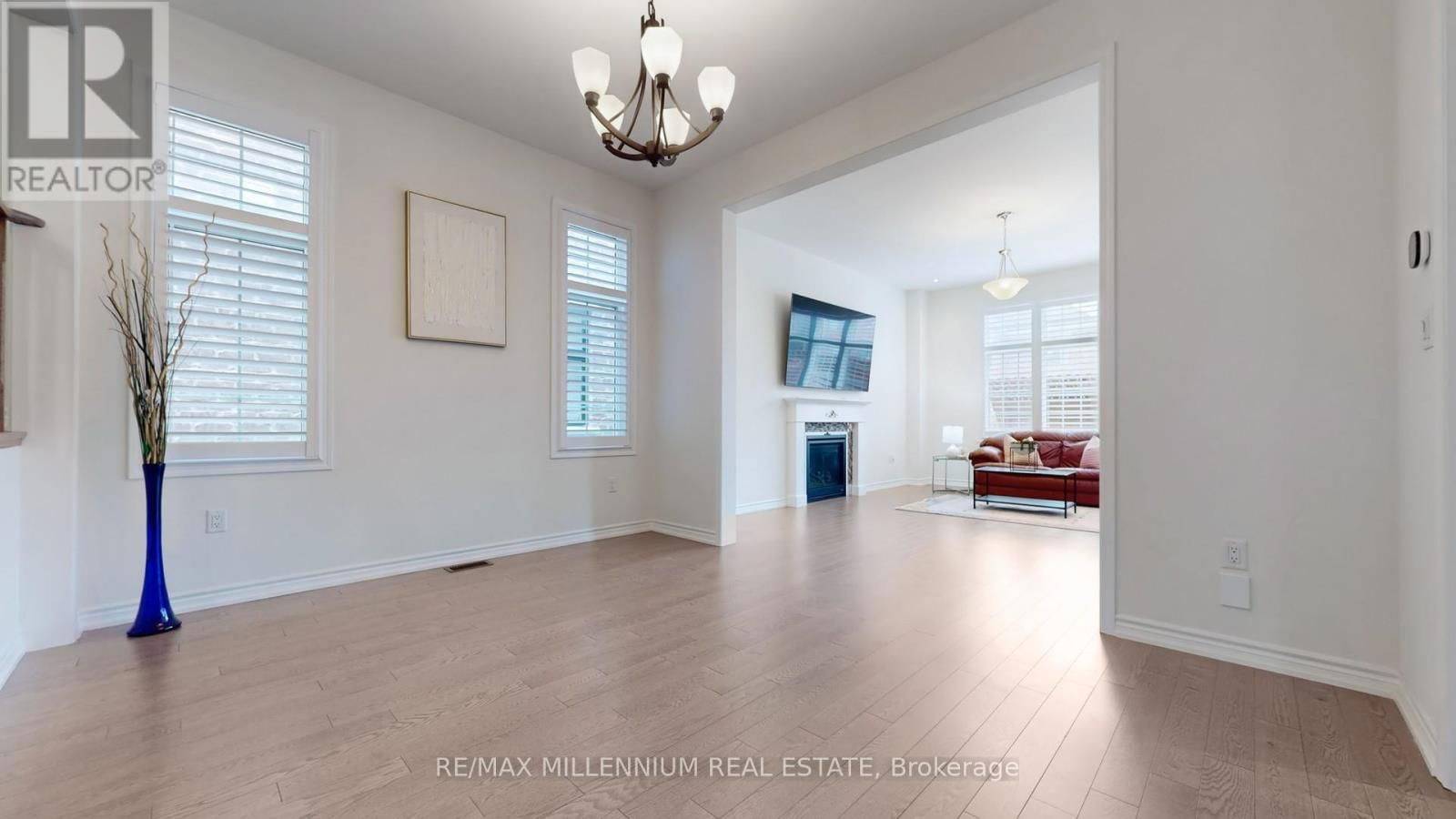 139 PIERRE BERTON BOULEVARD Image 17