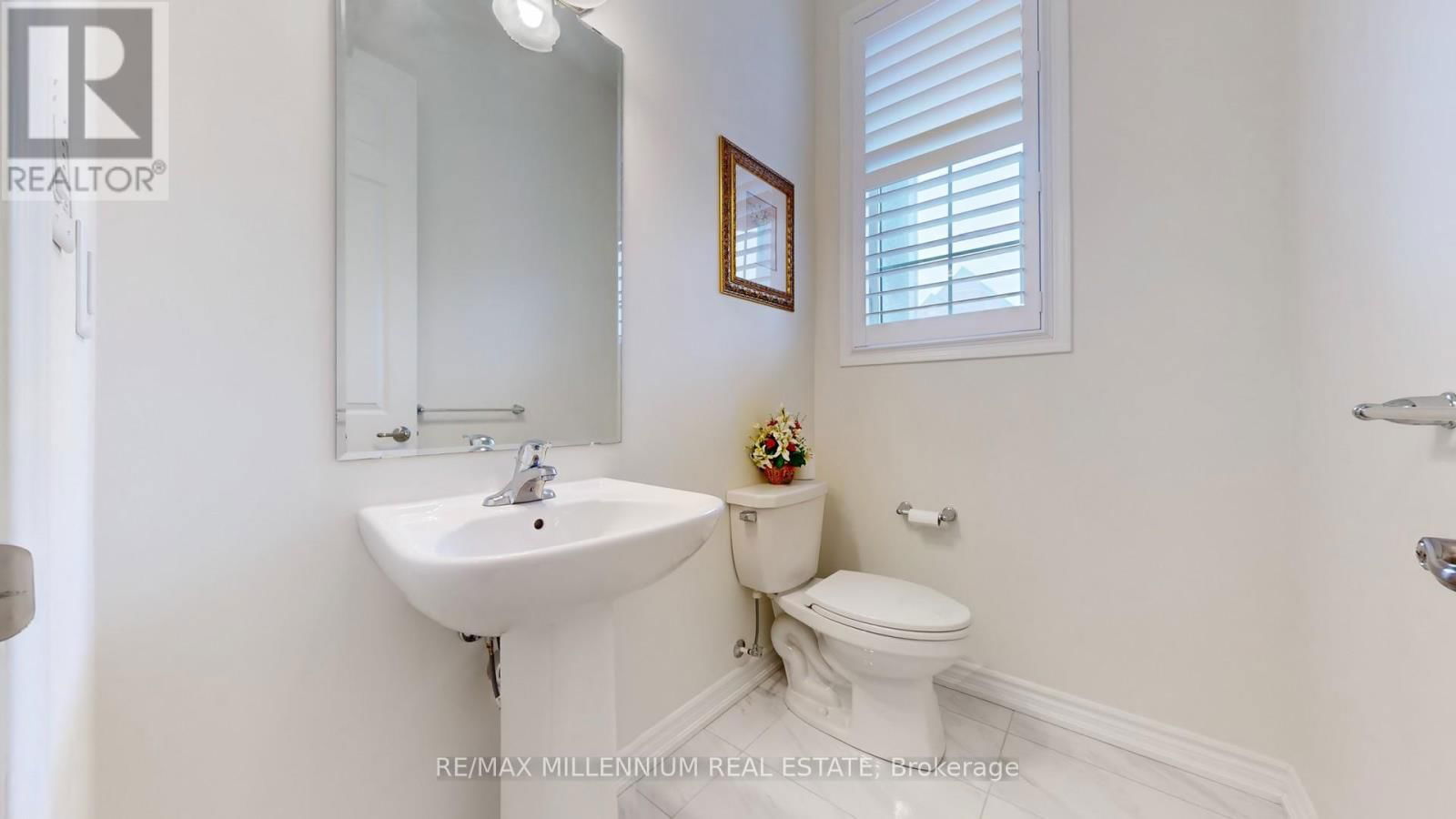 139 PIERRE BERTON BOULEVARD Image 21