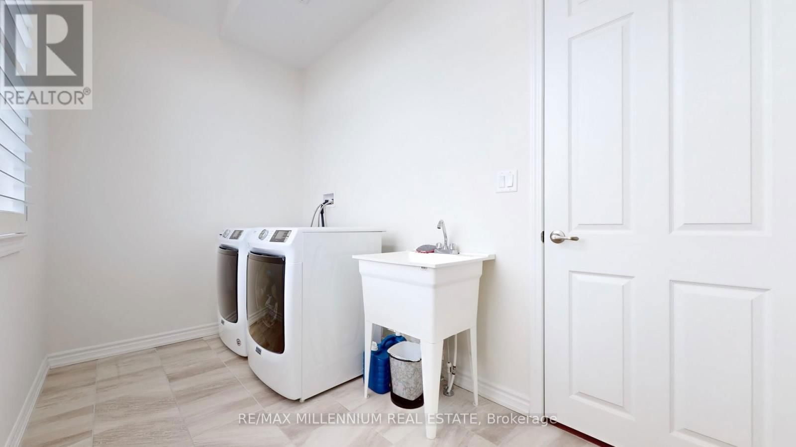 139 PIERRE BERTON BOULEVARD Image 22