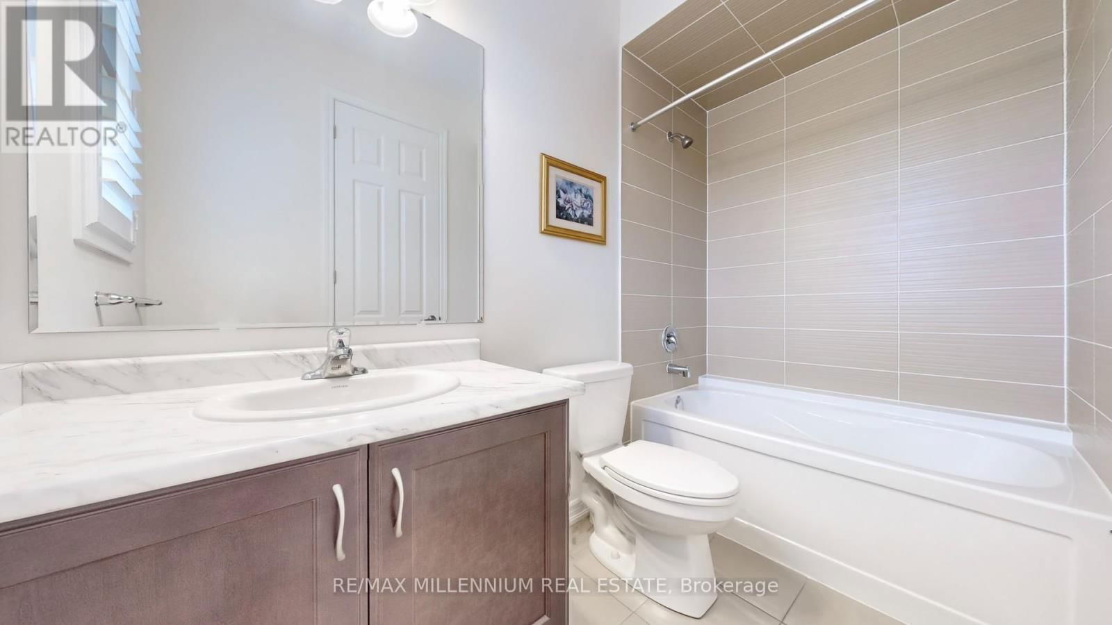139 PIERRE BERTON BOULEVARD Image 31