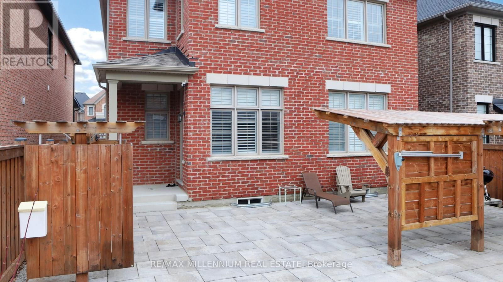 139 PIERRE BERTON BOULEVARD Image 37