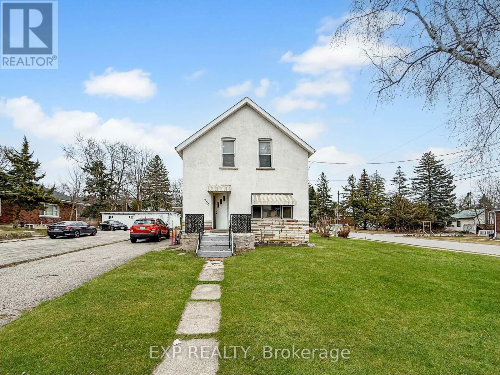 Upper - 283 MAIN STREET NORTH Image 1