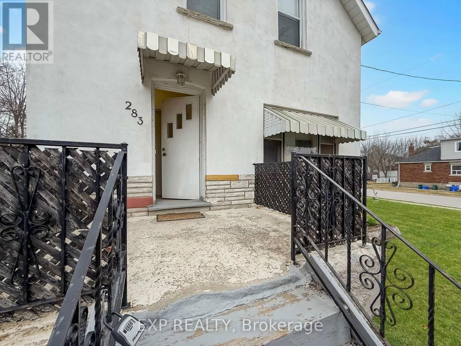 Upper - 283 MAIN STREET NORTH Image 23