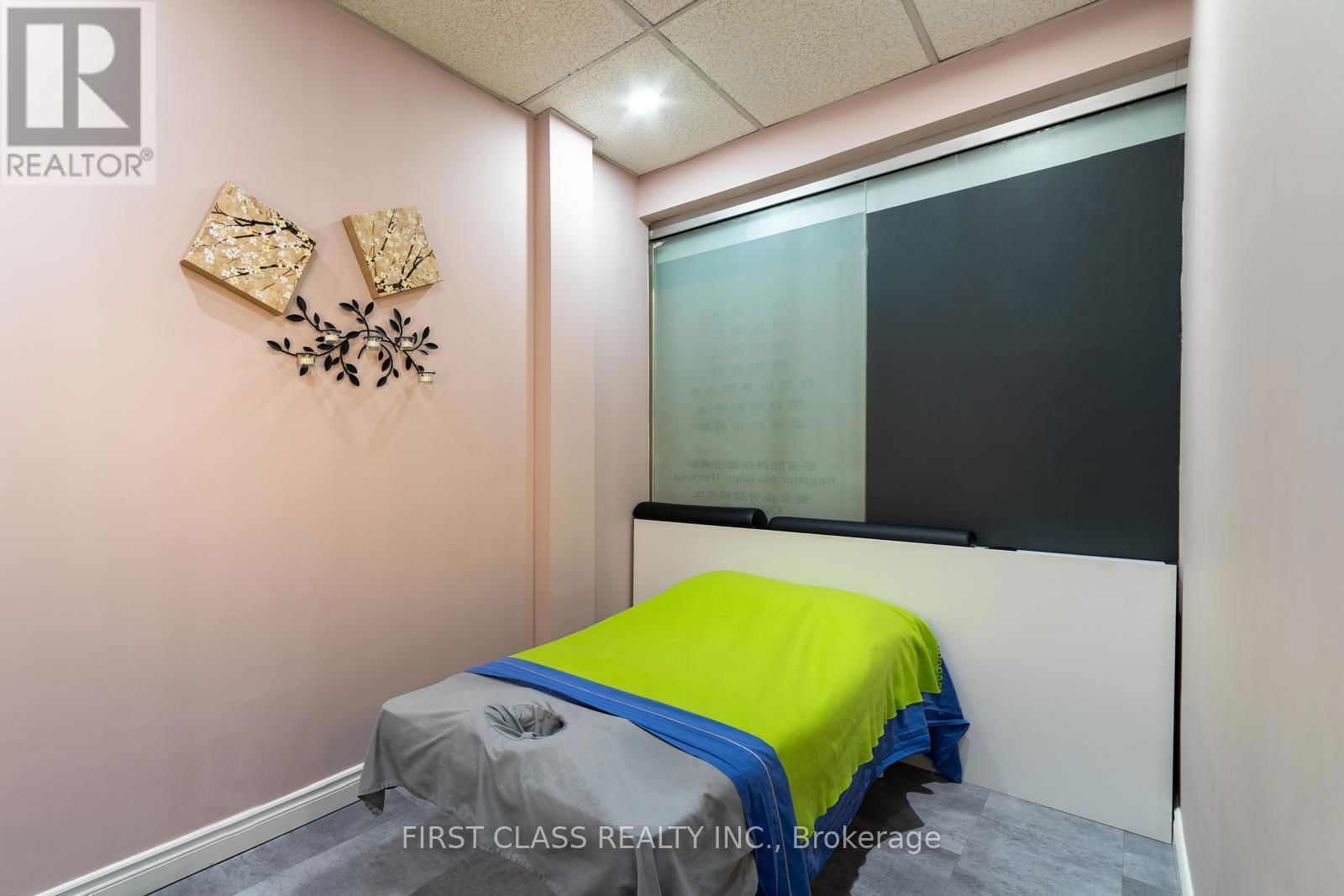 2016 - 8333 KENNEDY ROAD Image 3