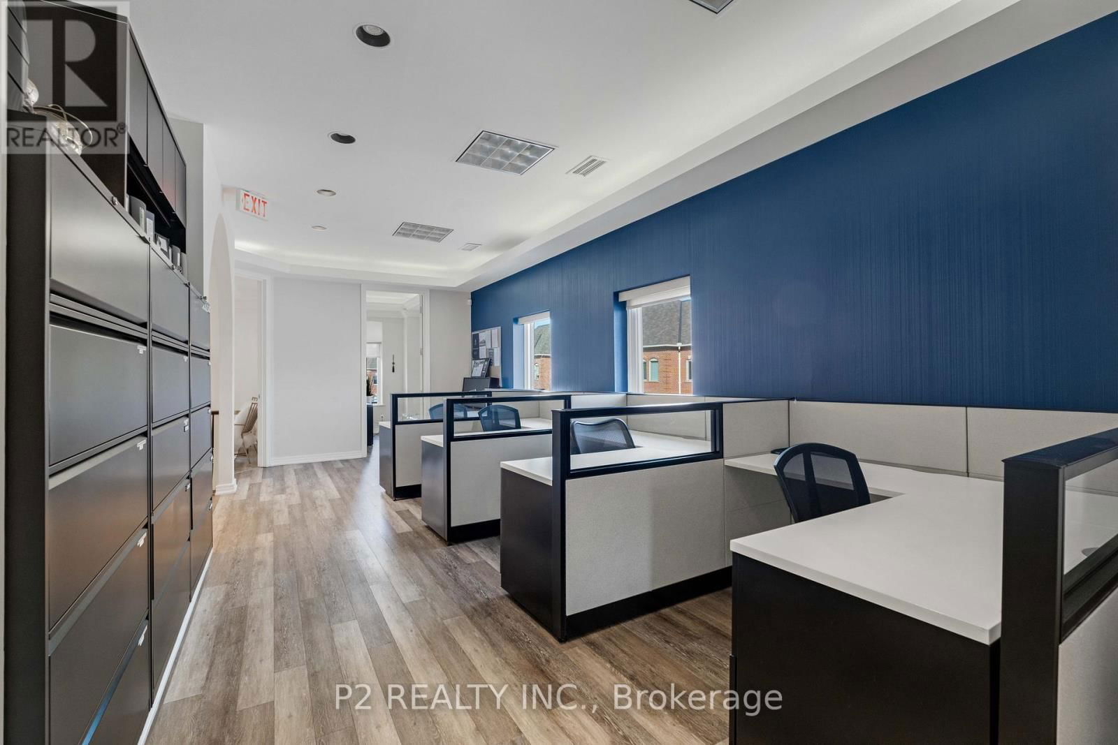4 - 30 WERTHEIM COURT Image 17