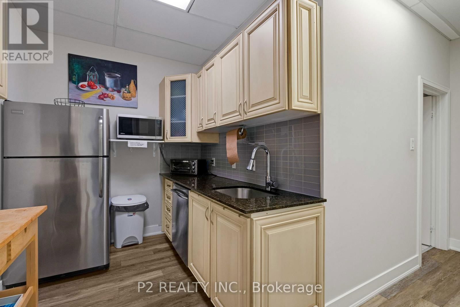 4 - 30 WERTHEIM COURT Image 19