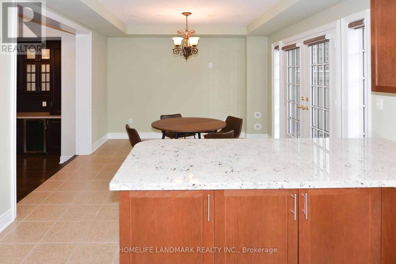 63 ROUGE VALLEY DRIVE WEST Image 12