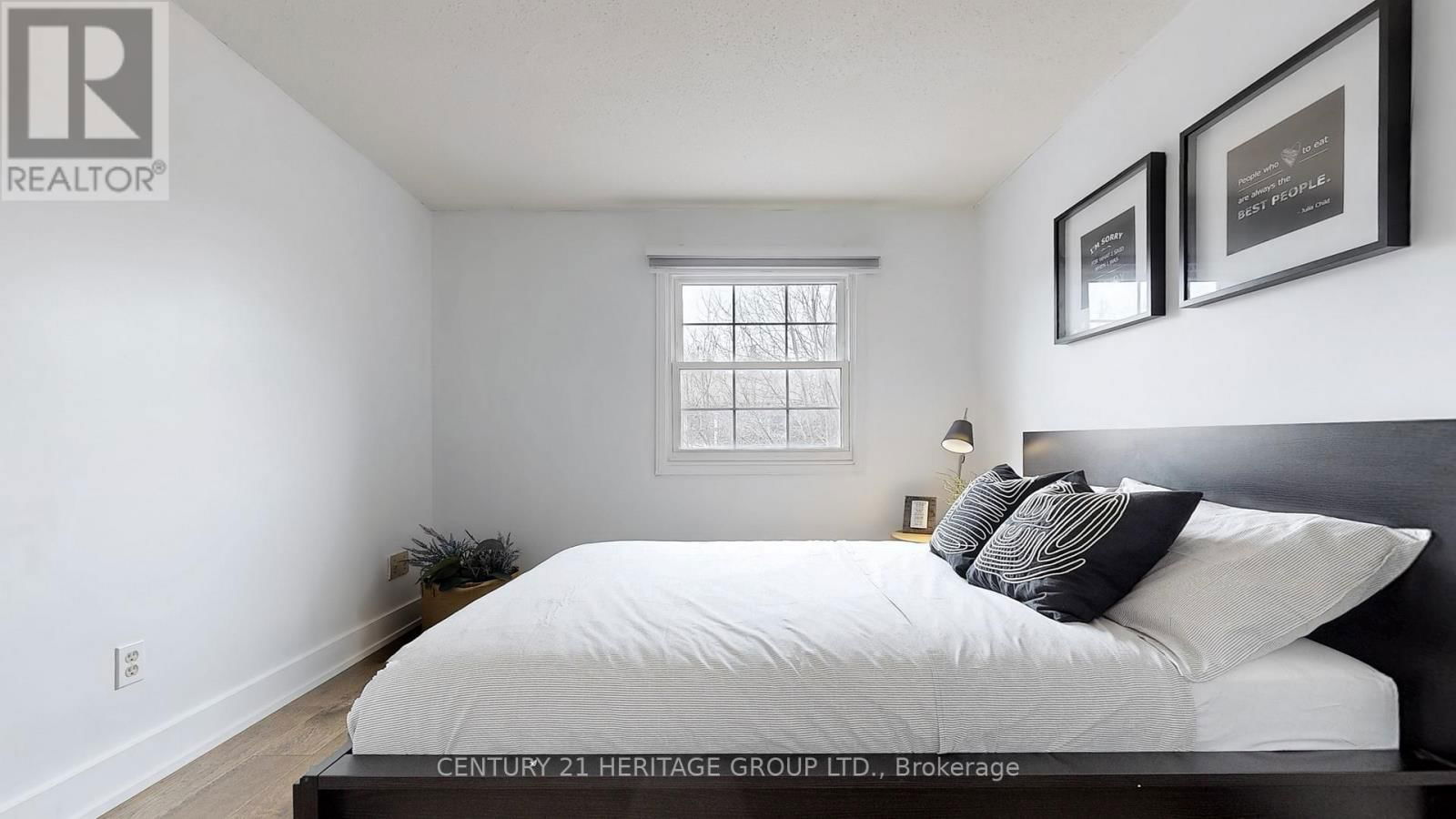 33 BRAMBLE WAY Image 31