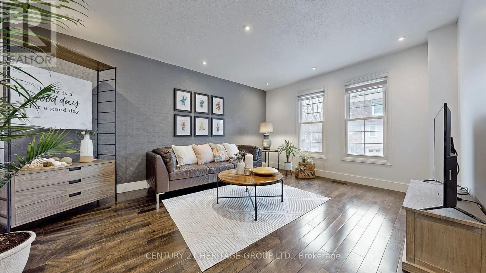 33 BRAMBLE WAY Image 4