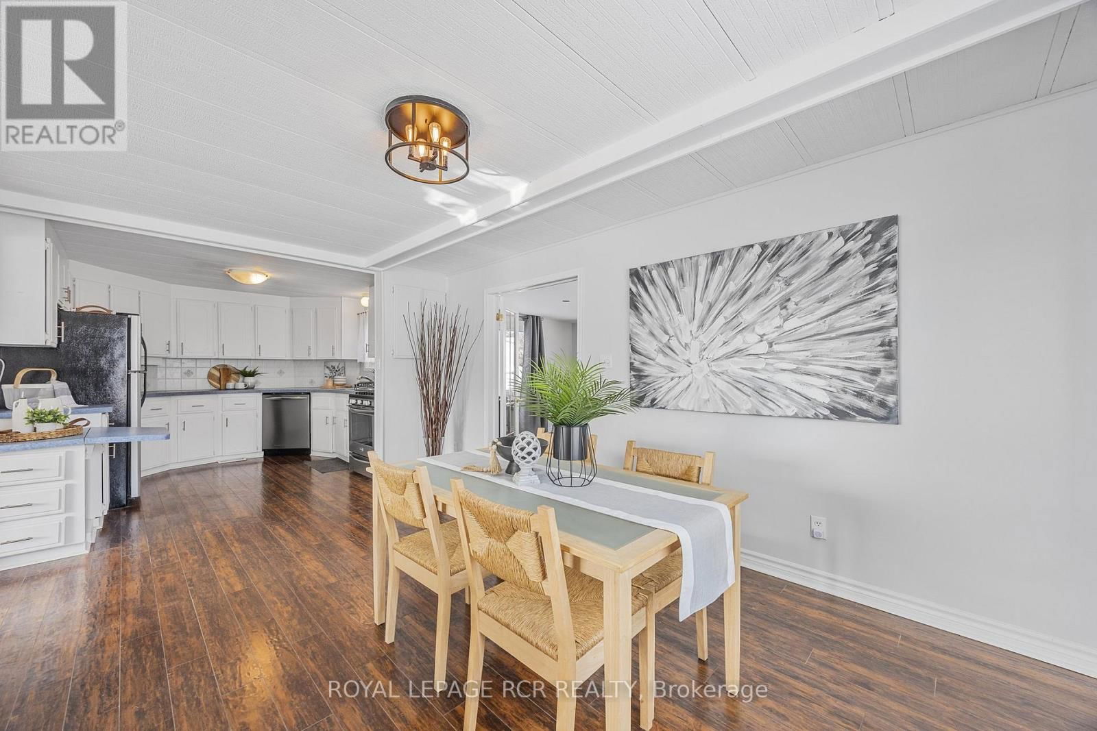 4 LINDEN LANE Image 14