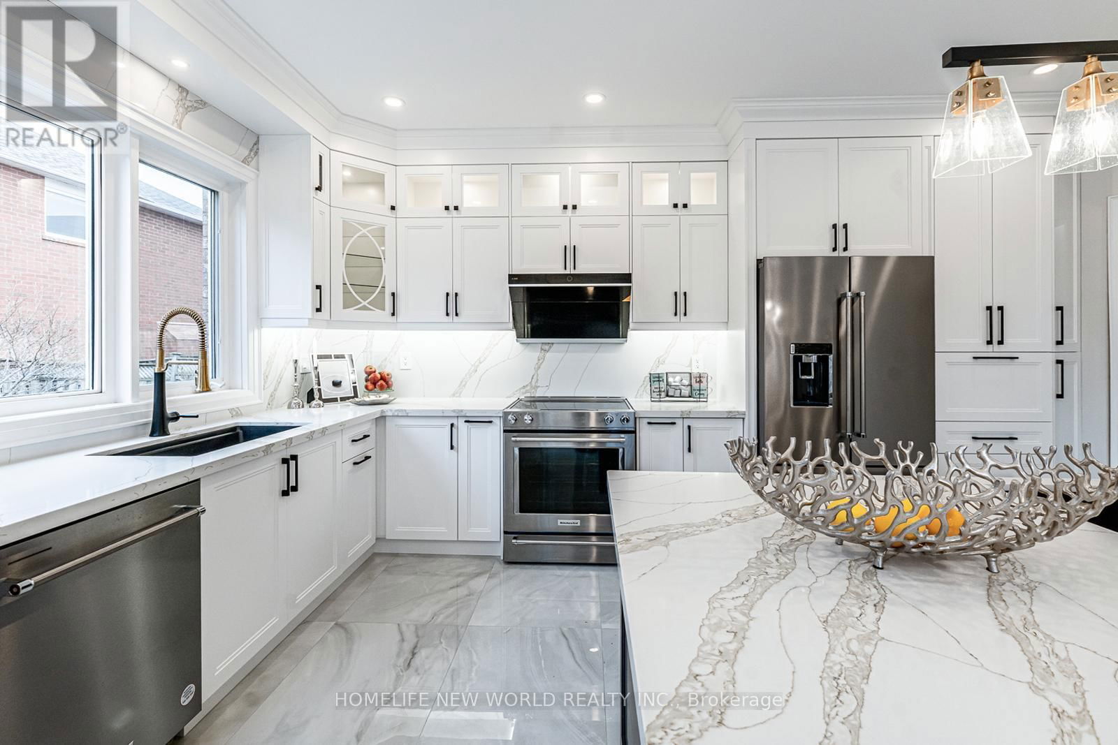 11 FORTUNE CRESCENT Image 10