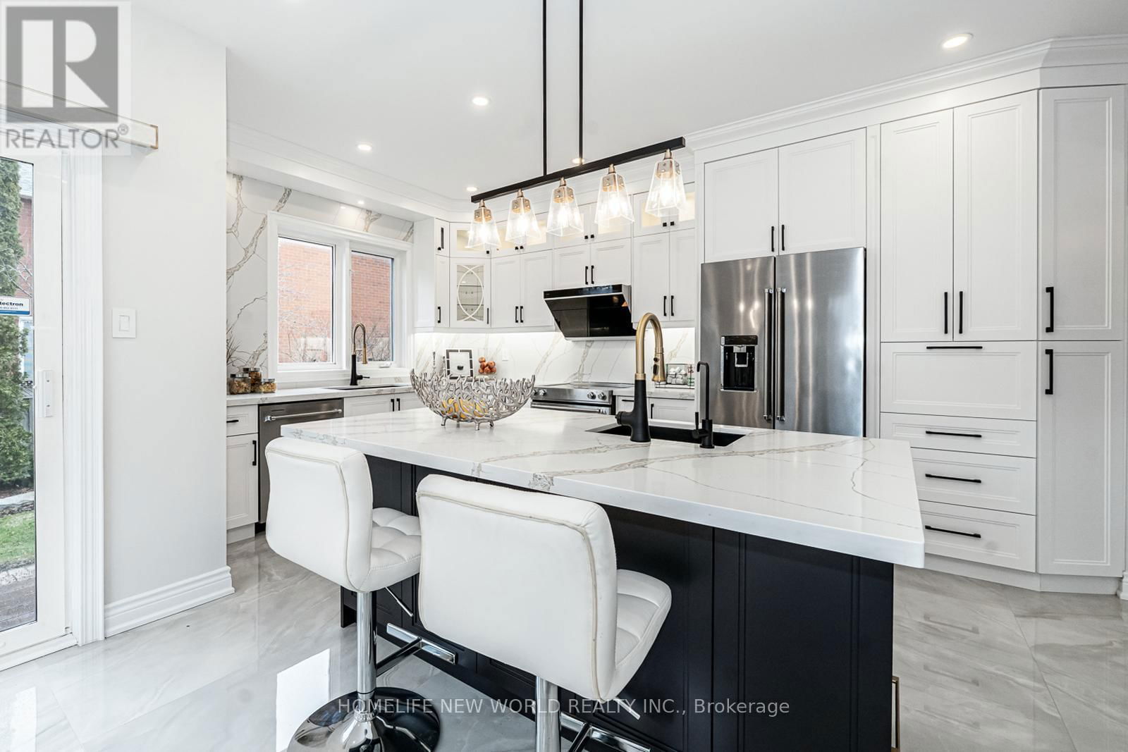 11 FORTUNE CRESCENT Image 11