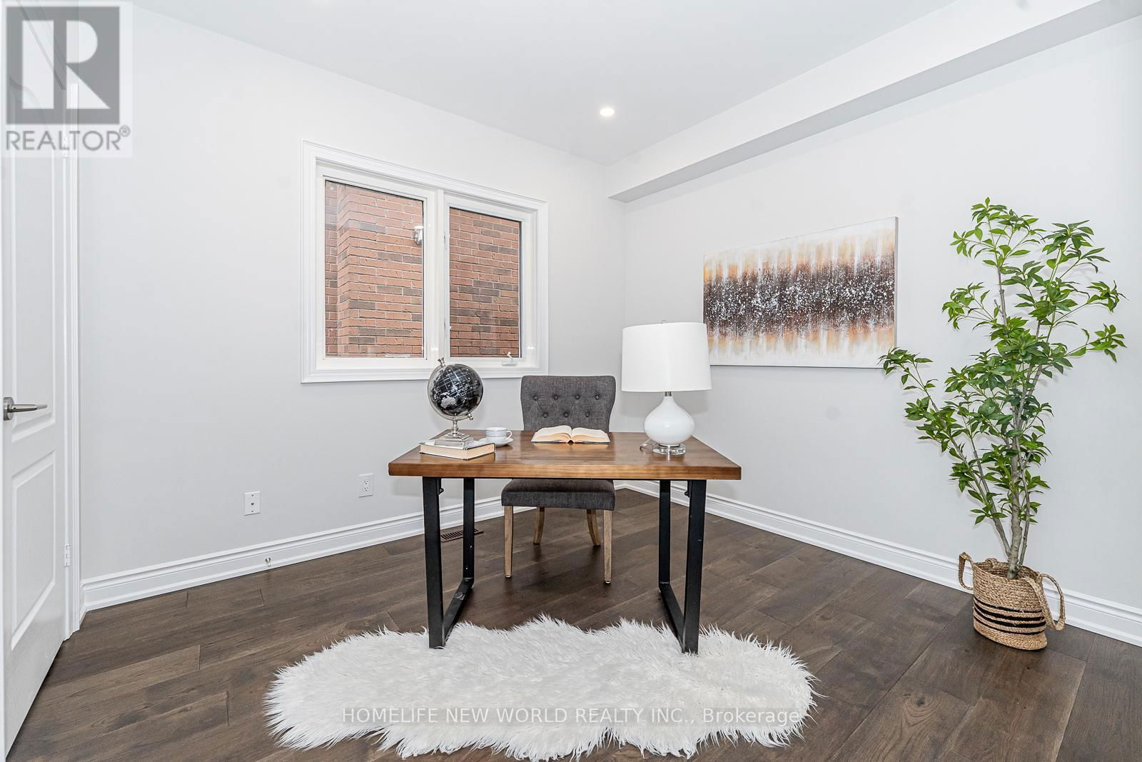11 FORTUNE CRESCENT Image 16
