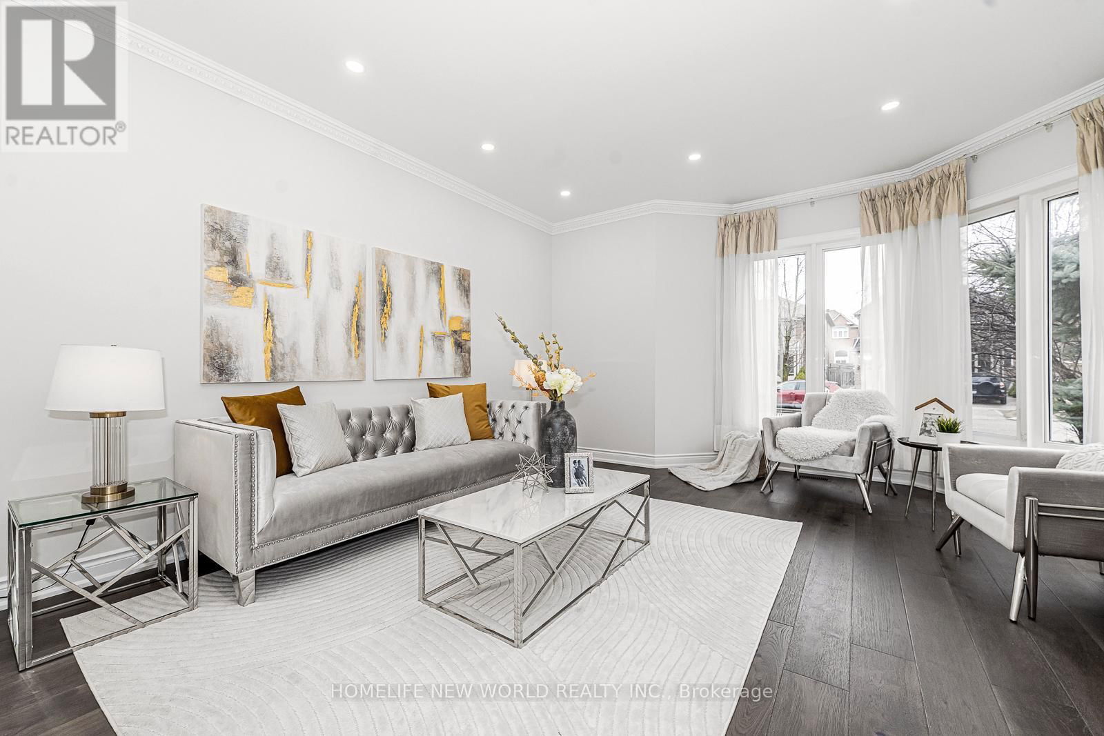 11 FORTUNE CRESCENT Image 2