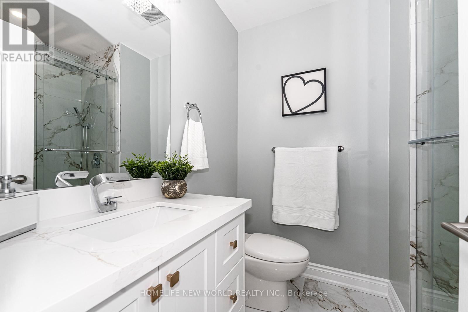 11 FORTUNE CRESCENT Image 34