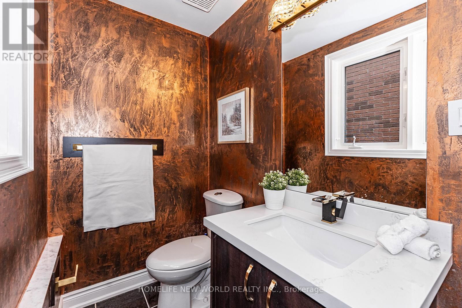 11 FORTUNE CRESCENT Image 35