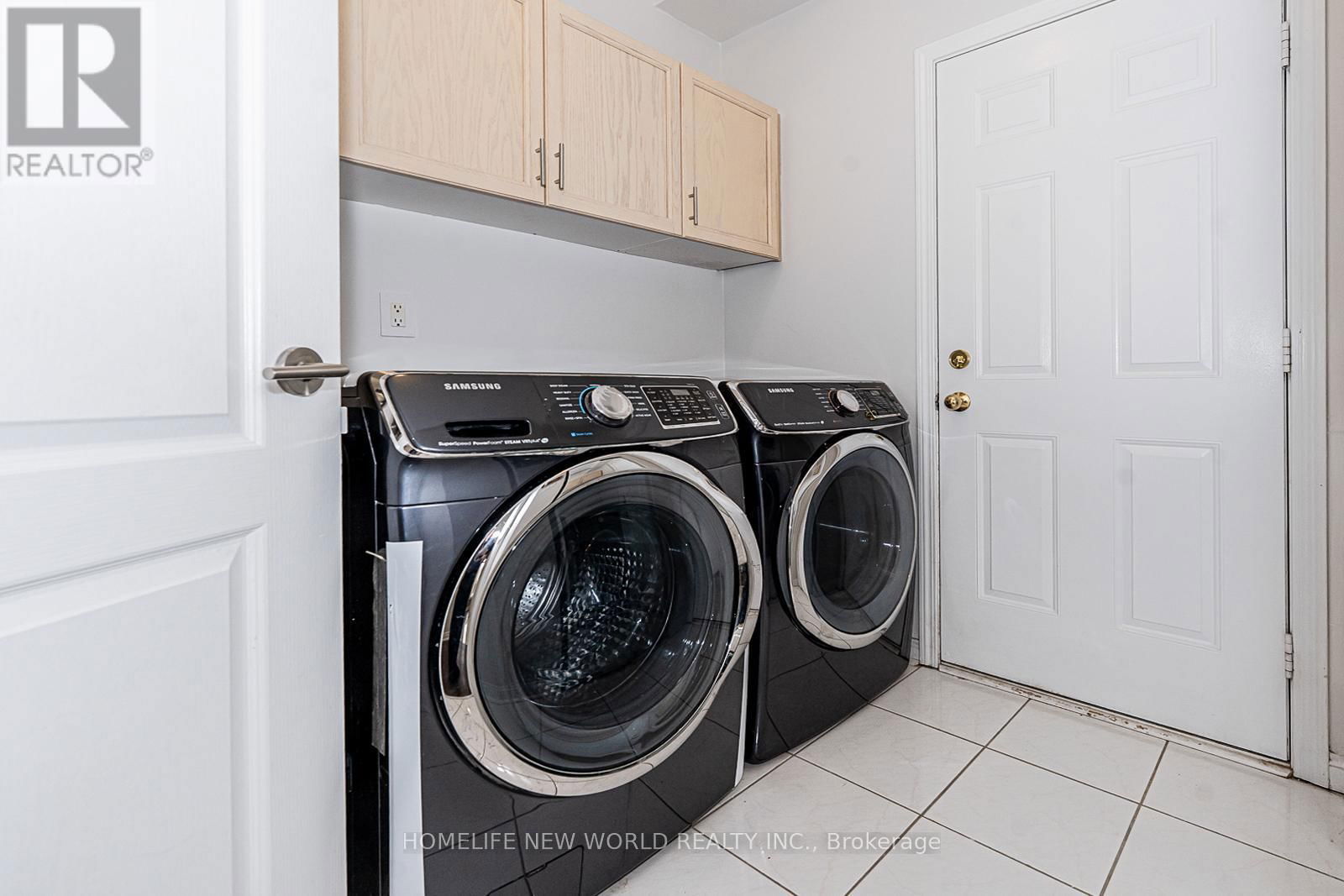 11 FORTUNE CRESCENT Image 36