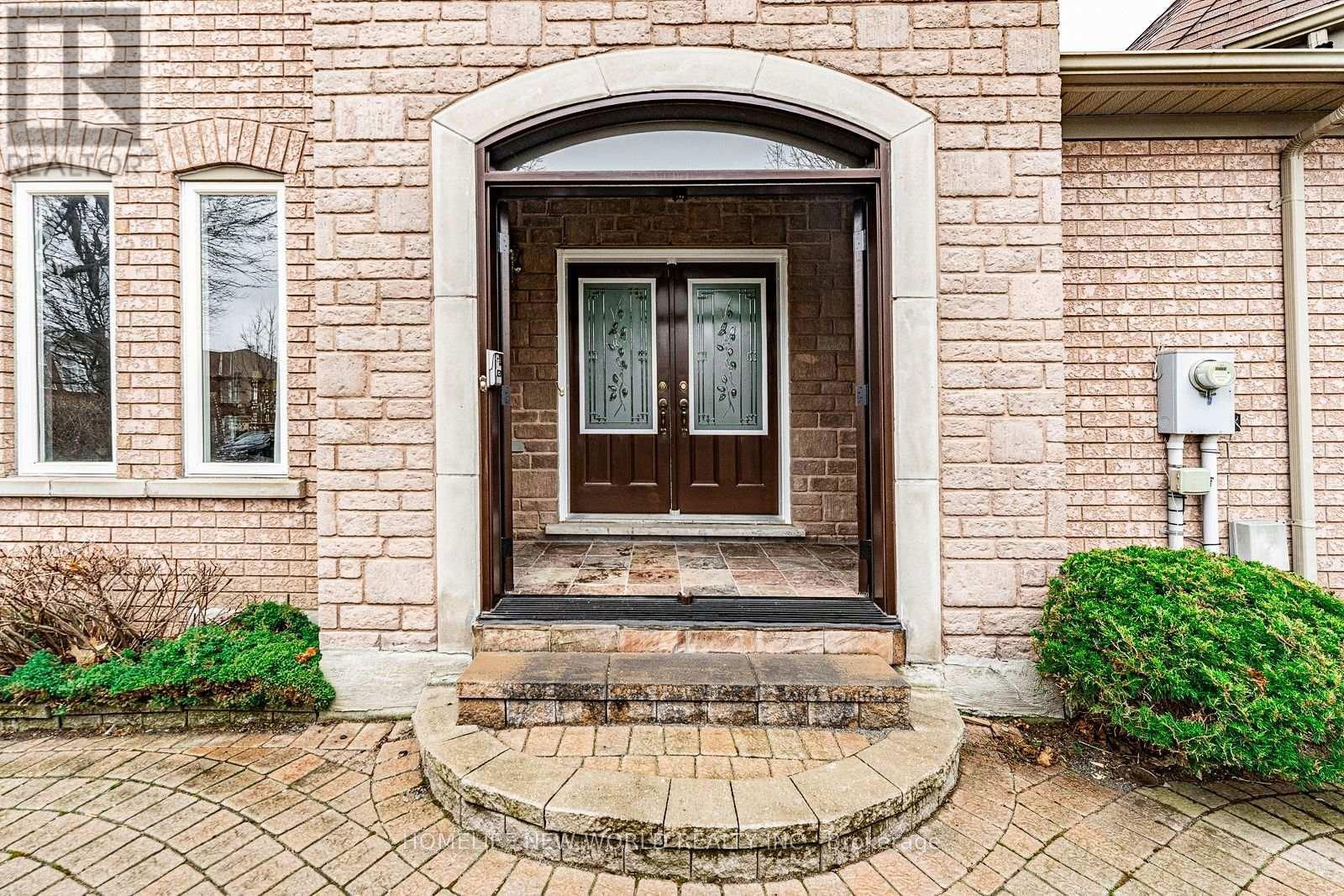 11 FORTUNE CRESCENT Image 46