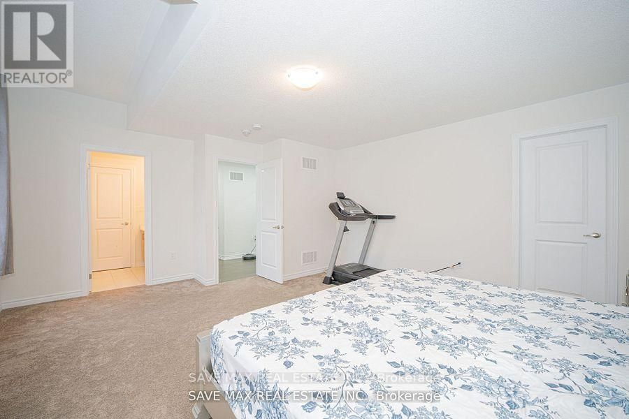 1615 CORSAL COURT Image 18