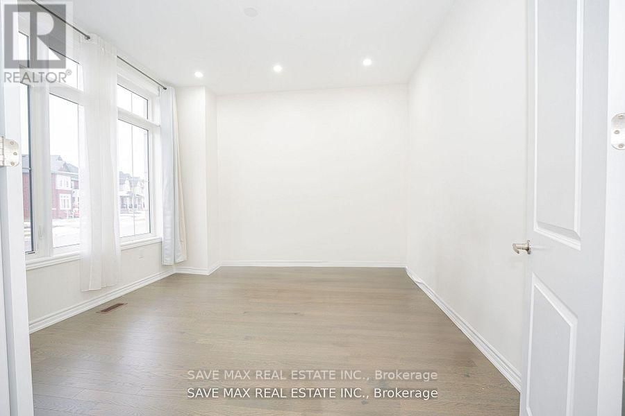 1615 CORSAL COURT Image 4
