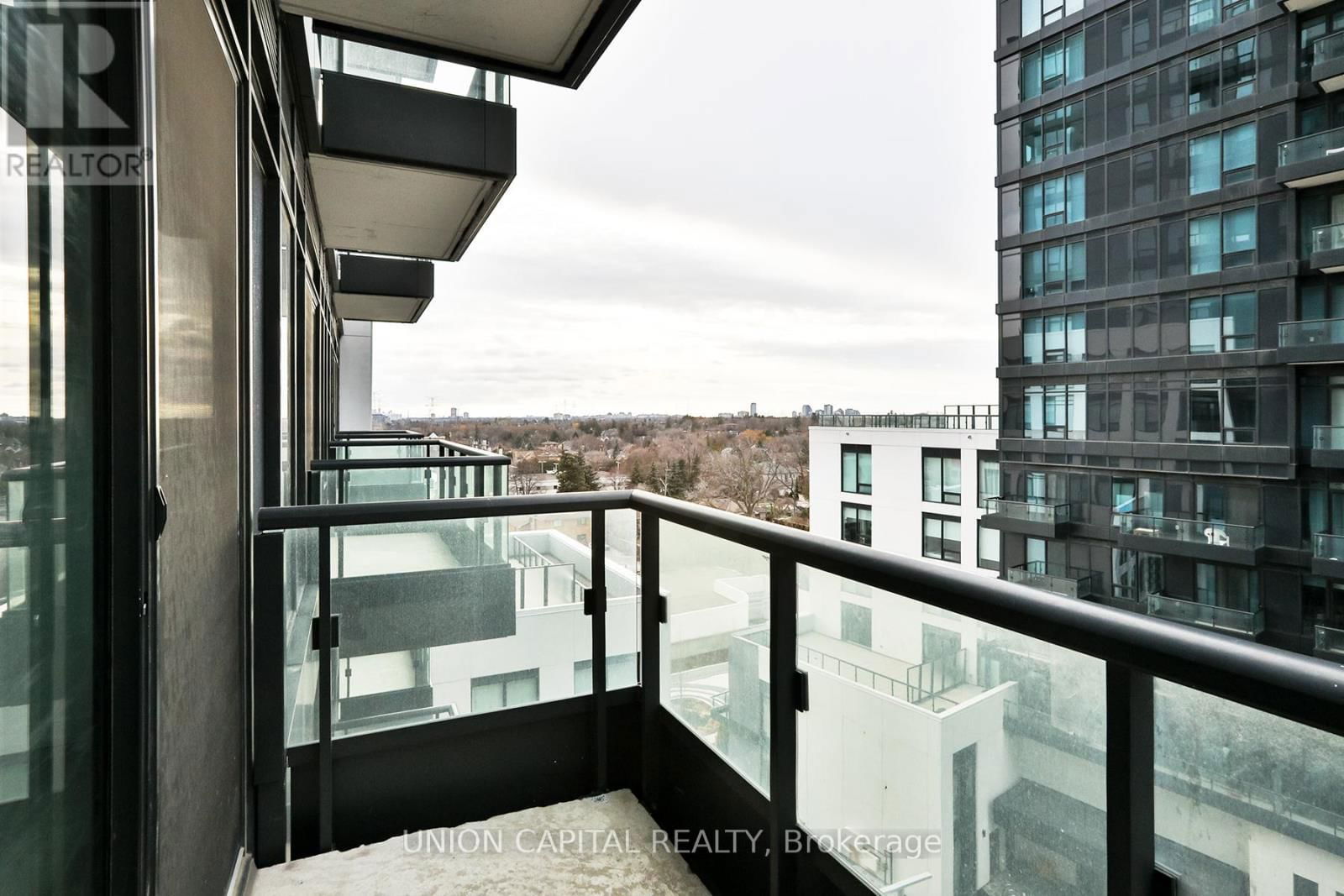 702E - 8868 YONGE STREET Image 18