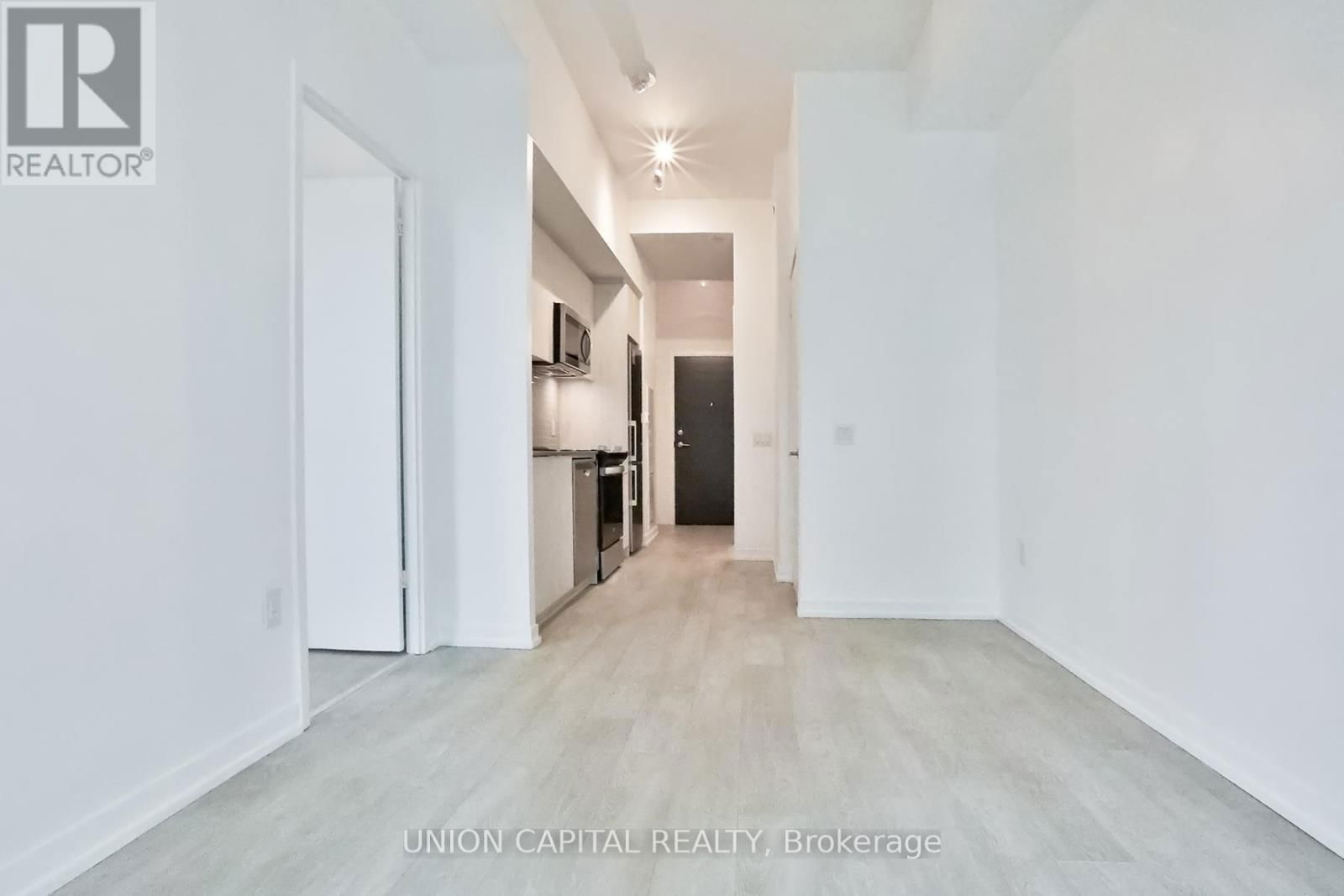 702E - 8868 YONGE STREET Image 7