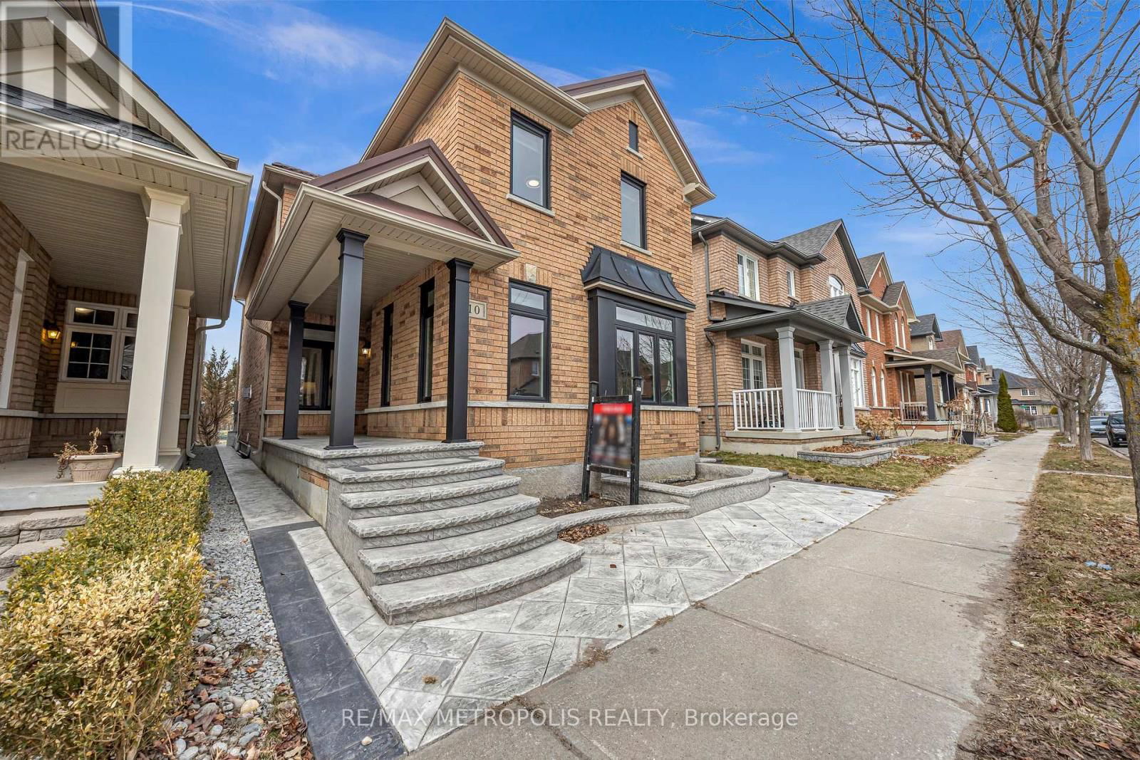10 SNOWCREEK STREET Image 1