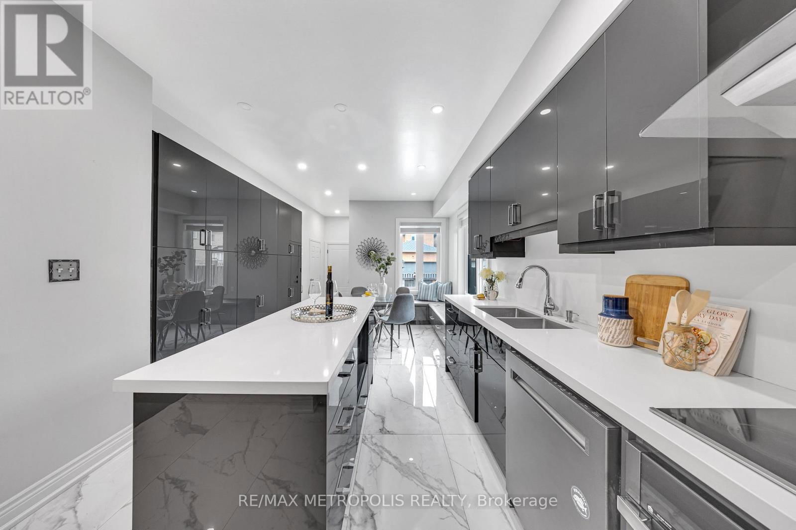 10 SNOWCREEK STREET Image 13