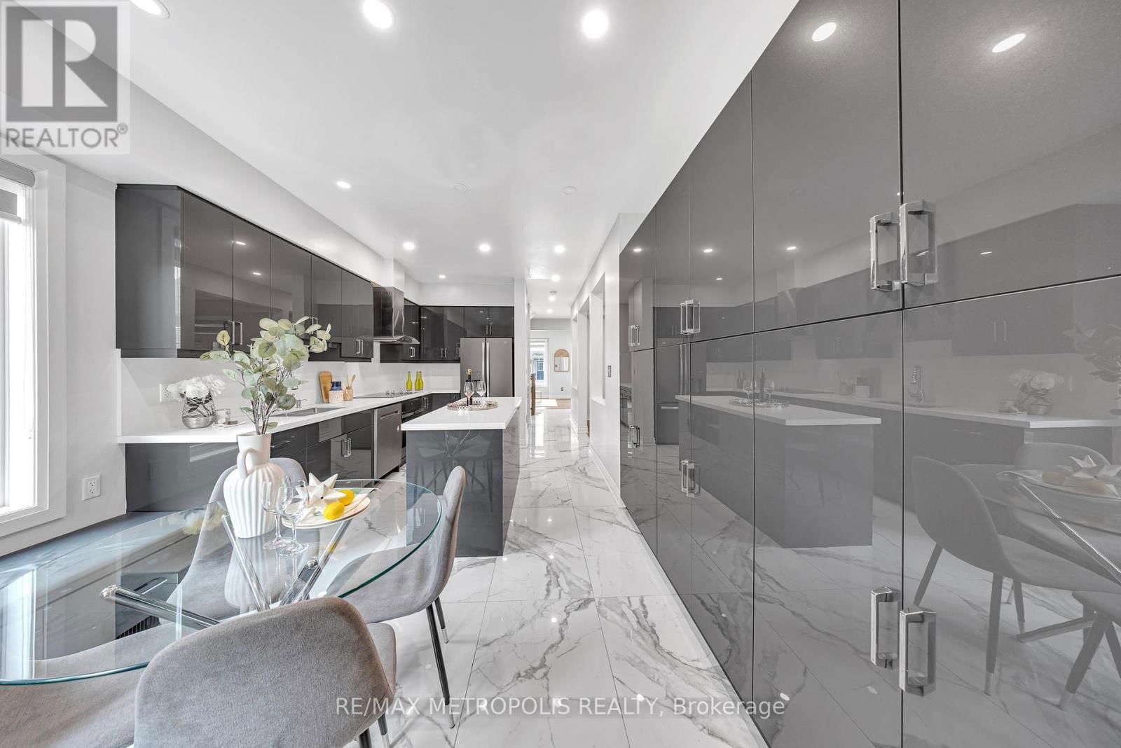 10 SNOWCREEK STREET Image 15