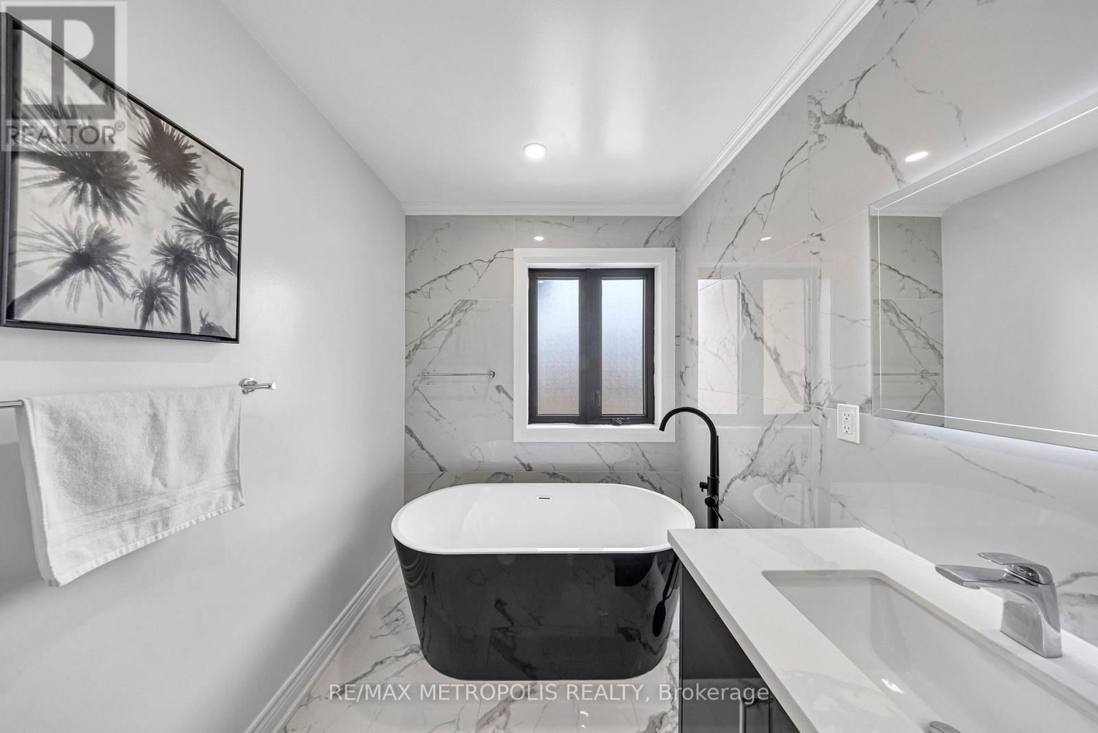 10 SNOWCREEK STREET Image 31