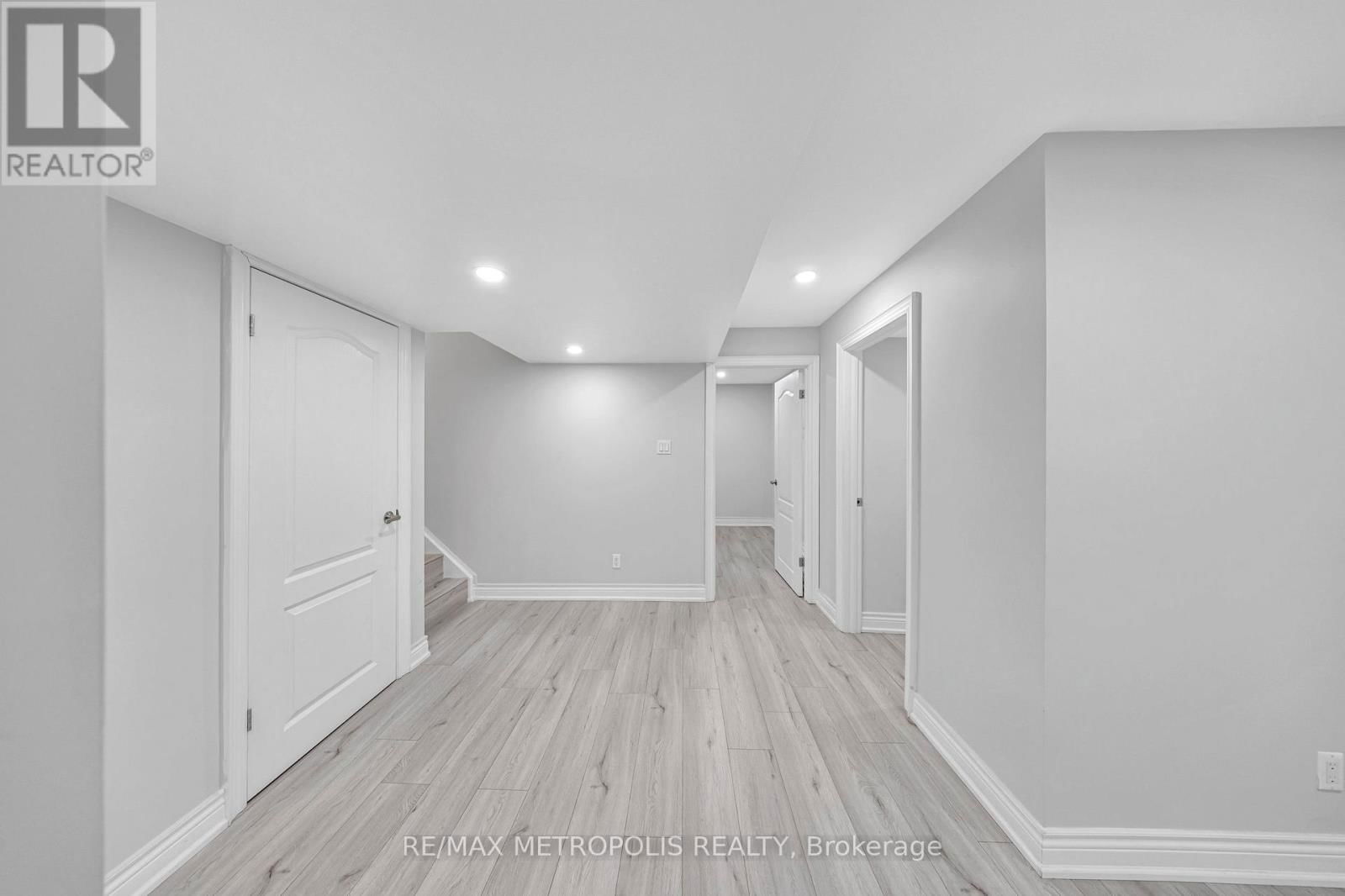 10 SNOWCREEK STREET Image 36