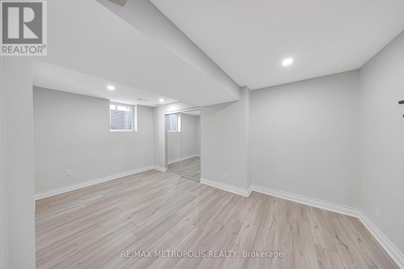 10 SNOWCREEK STREET Image 38