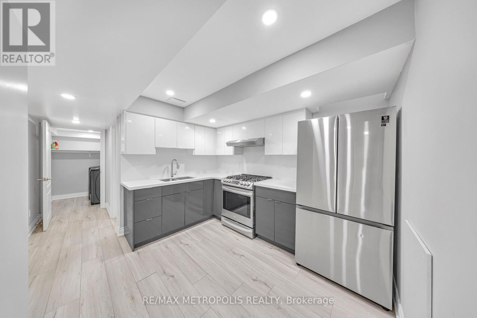 10 SNOWCREEK STREET Image 40