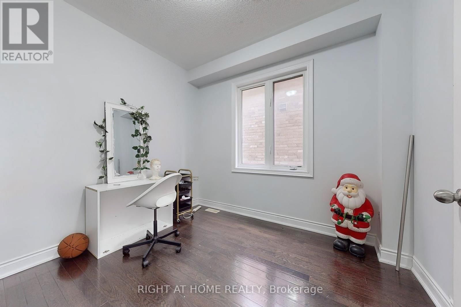2094 WEBSTER BOULEVARD Image 13