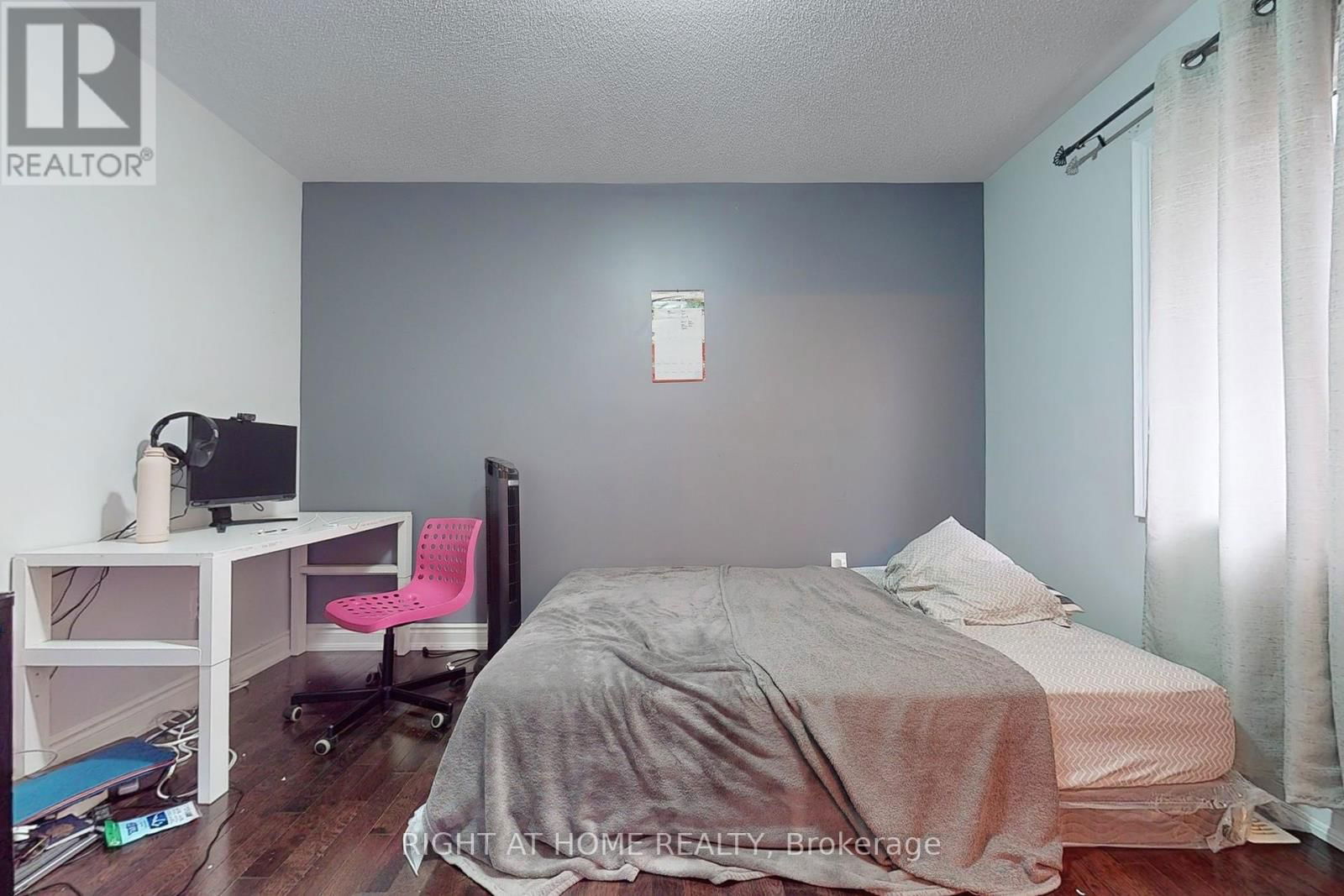 2094 WEBSTER BOULEVARD Image 32