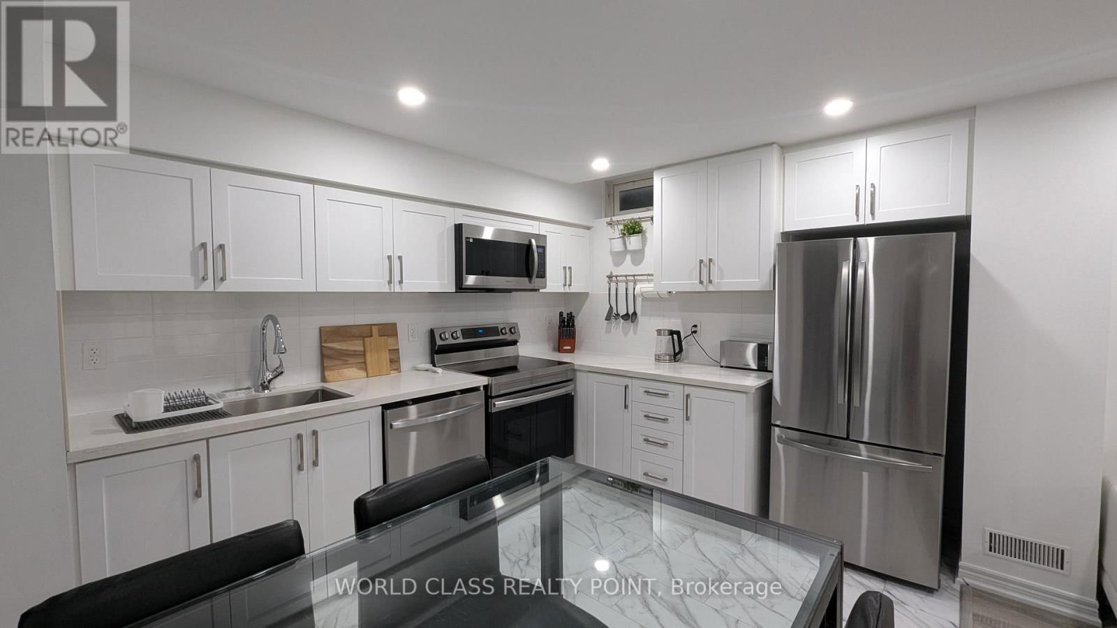 BASEMENT - 17B BROWER AVENUE Image 7