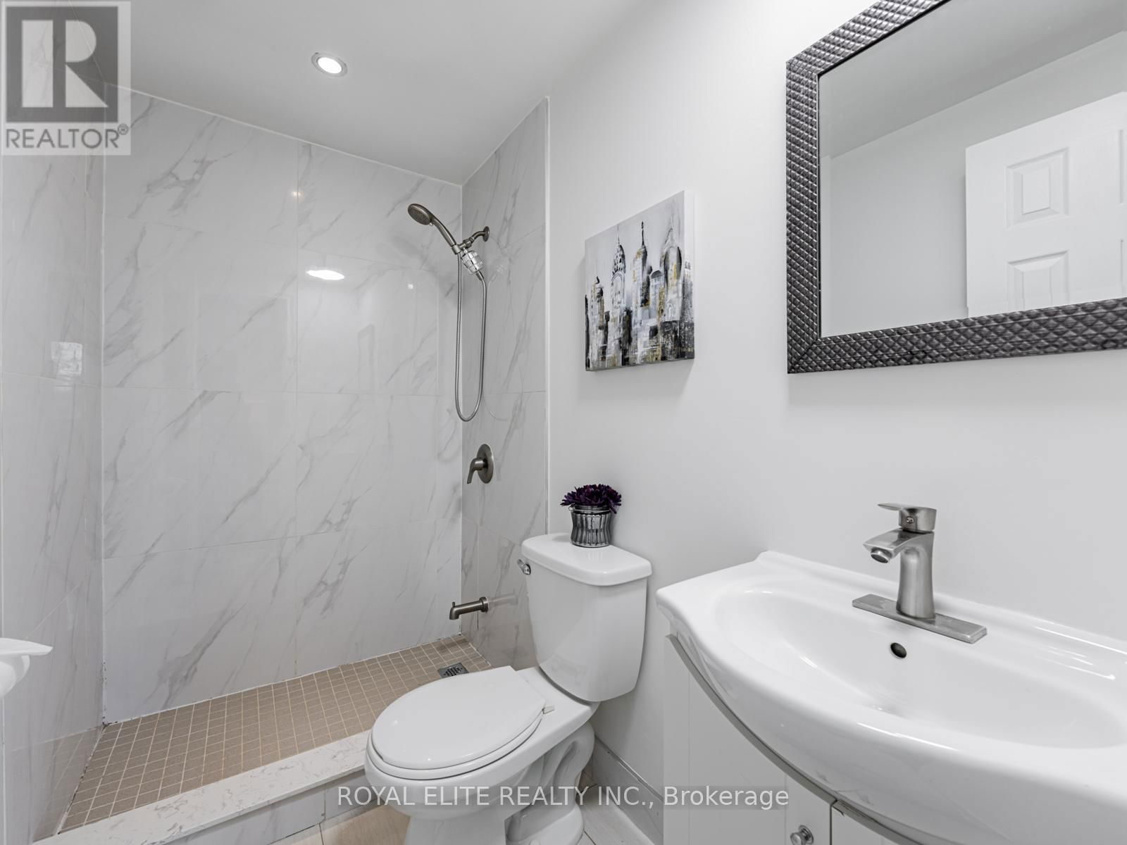 29 ASHMORE CRESCENT Image 20