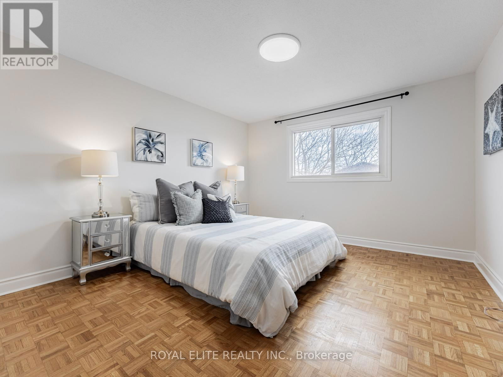 29 ASHMORE CRESCENT Image 21