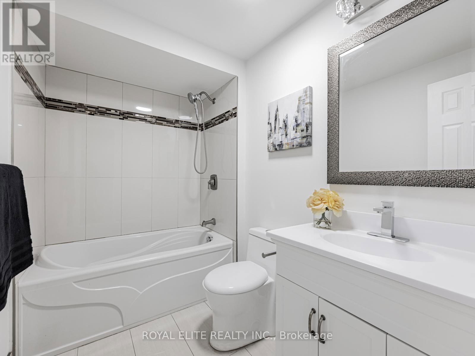 29 ASHMORE CRESCENT Image 25