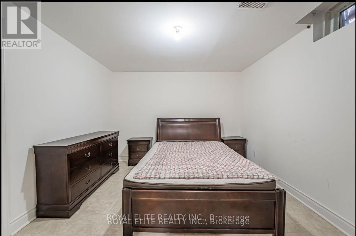 29 ASHMORE CRESCENT Image 28