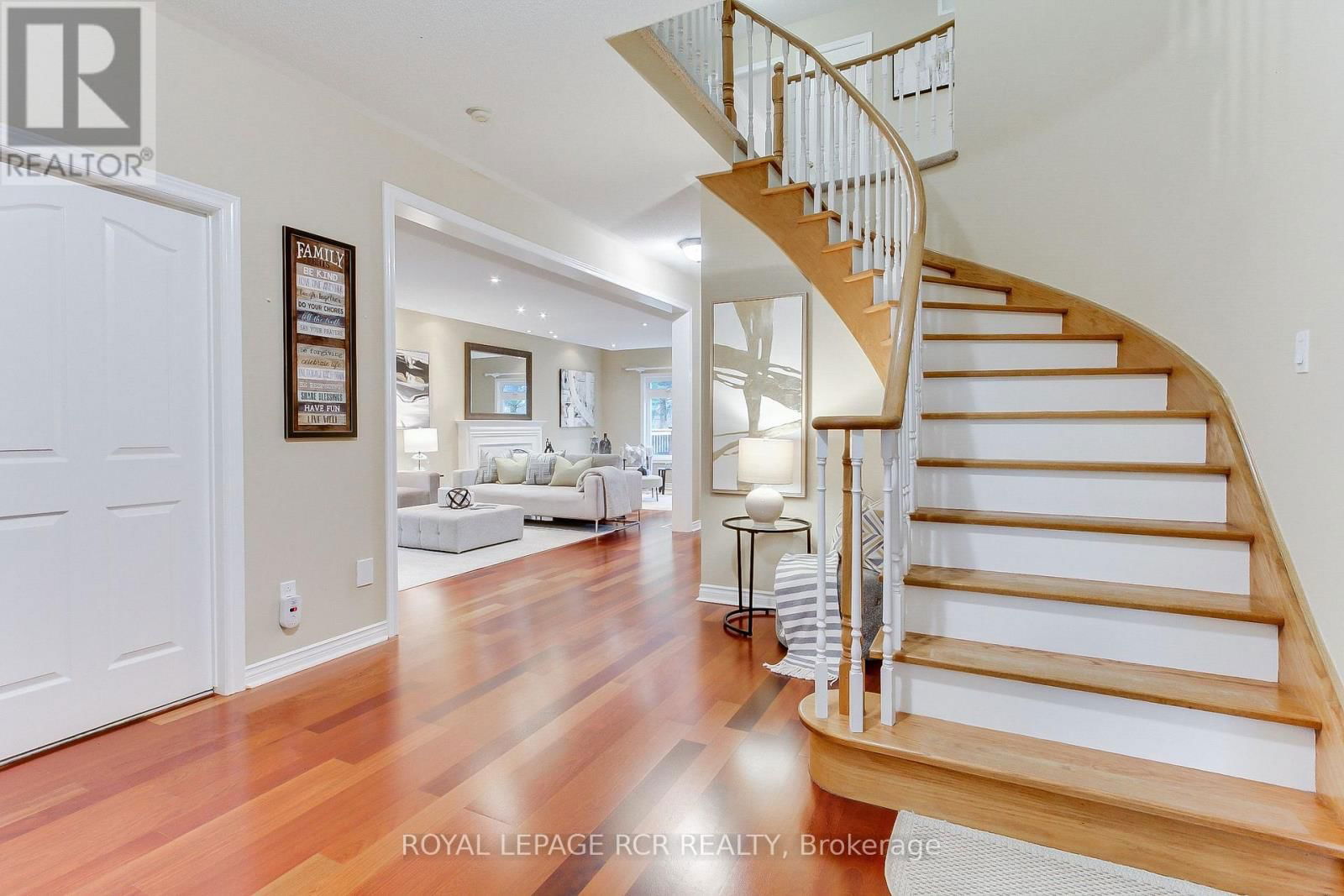 558 LYMAN BOULEVARD Image 2
