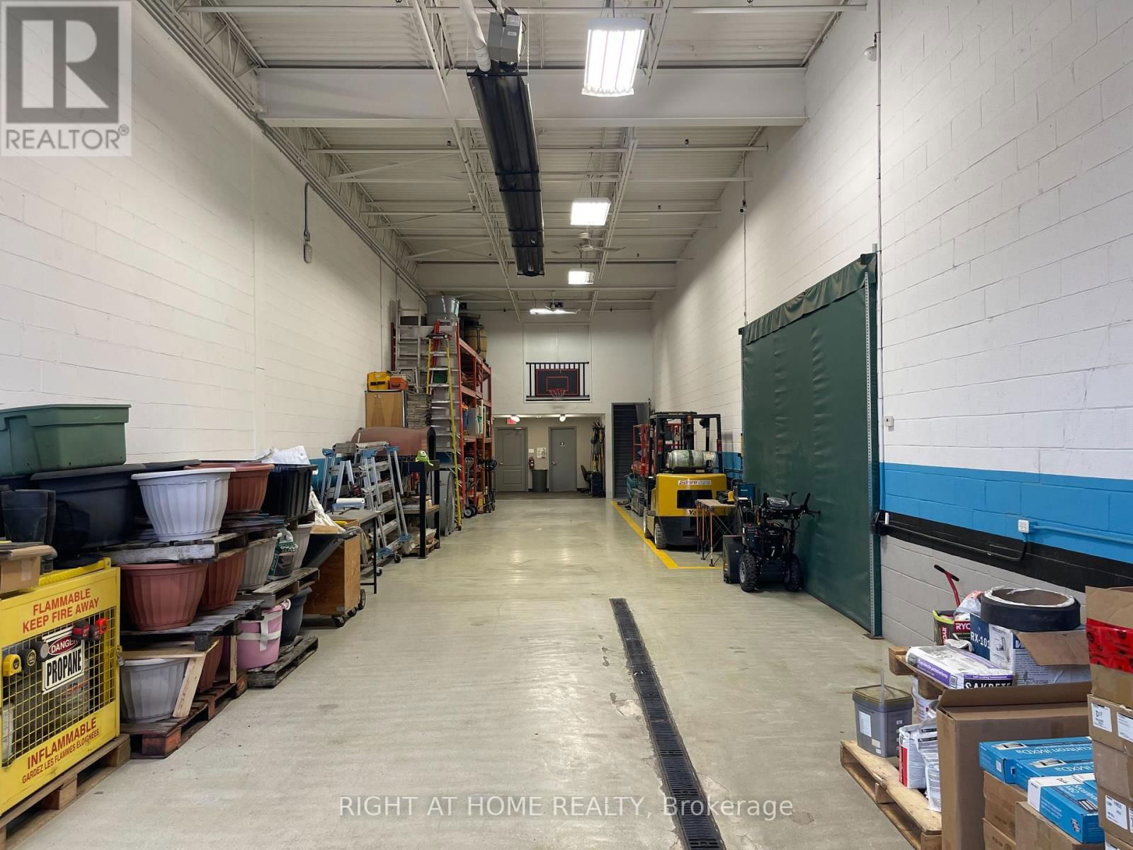12 - 160 CIDERMILL AVENUE Image 24
