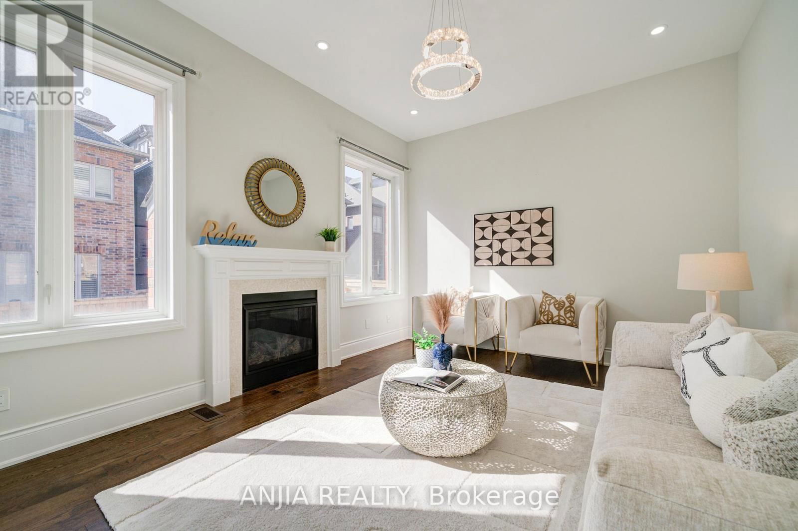 7 MARIO AVENUE Image 16